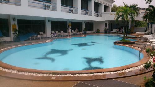 Bể bơi, Camelot Hotel in South Pattaya Bể bơi, Camelot Hotel in South Pattaya