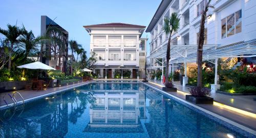 Swimming pool, Gallery Prawirotaman Hotel in Kota Gede Swimming pool, Gallery Prawirotaman Hotel in Kota Gede