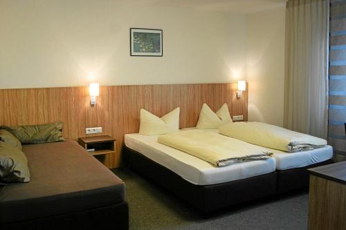 This photo about Sport- und Tagungshotel Kenzingen shared on HyHotel.com