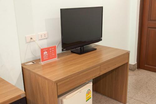 This photo about ZEN Rooms Siripong Road shared on HyHotel.com