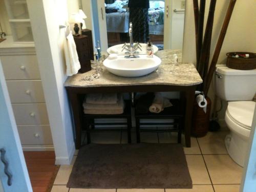 This photo about Vintage Voyage Haiku Maui shared on HyHotel.com