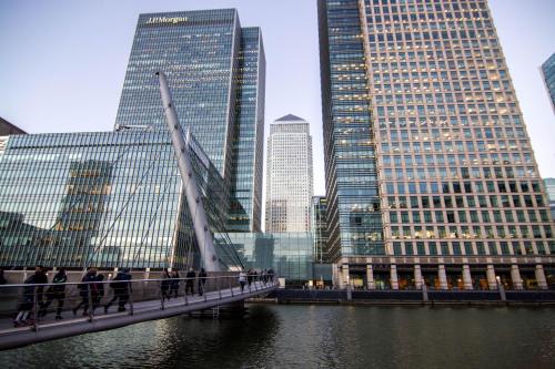 This photo about Canary Wharf - Corporate River View Apartments shared on HyHotel.com