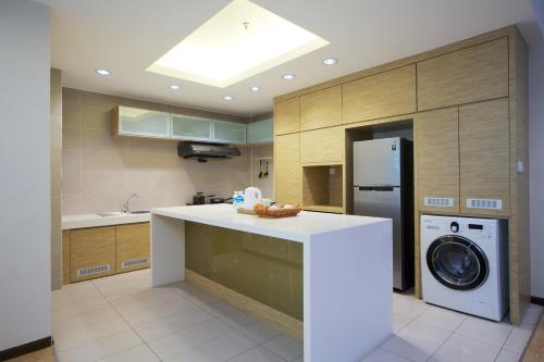 Kitchen, Kinabalu Daya Hotel in Kota Kinabalu Kitchen, Kinabalu Daya Hotel in Kota Kinabalu