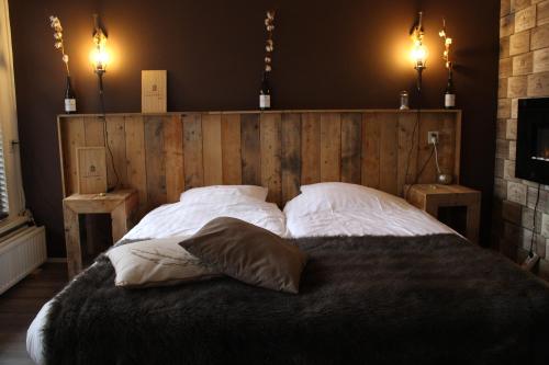 This photo about High5-hotel-Alkmaar shared on HyHotel.com