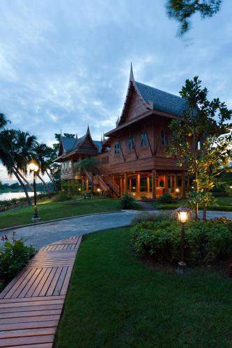 Exterior view, RK Riverside Resort and Spa (Reon Kruewal) in Nakhon Pathom Exterior view, RK Riverside Resort and Spa (Reon Kruewal) in Nakhon Pathom