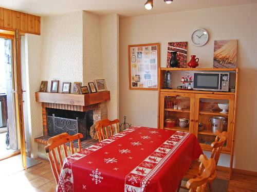 This photo about Apartment Rosalp Apt. F-1 shared on HyHotel.com