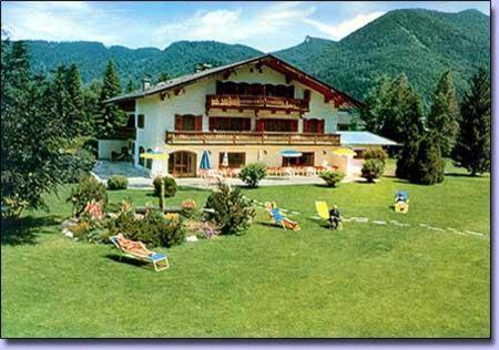 This photo about Hotel Garni Sonnenhof shared on HyHotel.com