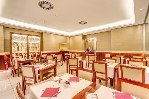 Restaurant, Augusta Lucilla Palace Hotel in Roma Restaurant, Augusta Lucilla Palace Hotel in Roma