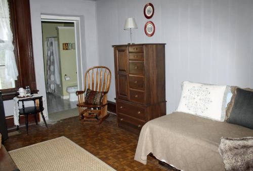 在meiguo.com看到的Markward Manor Bed and Breakfast Inn的介绍图片