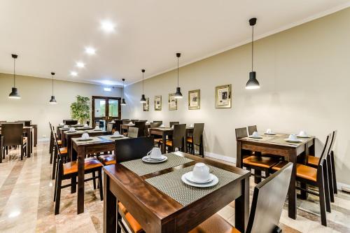 Étterem, Hotel Flamingo near Estufas Étterem, Hotel Flamingo near Estufas