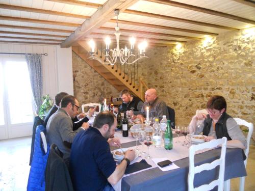 Restaurant, Les Mille et une Pierres in Isles-les-Villenoy Restaurant, Les Mille et une Pierres in Isles-les-Villenoy