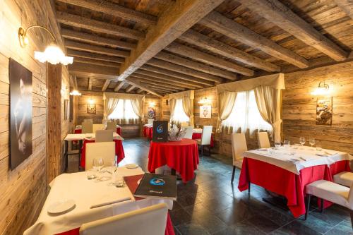 Food and beverages, Hotel Arisch in Aprica Food and beverages, Hotel Arisch in Aprica