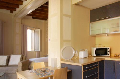 This photo about Apartamentos Reposo 1 shared on HyHotel.com