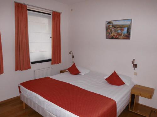 Hotel Rooms & Apartments Housingbrussels