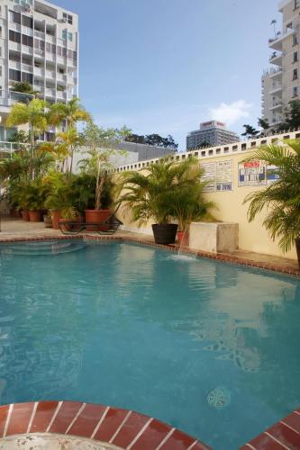 Zwembad, Coral Princess Hotel in San Juan gebied Zwembad, Coral Princess Hotel in San Juan gebied