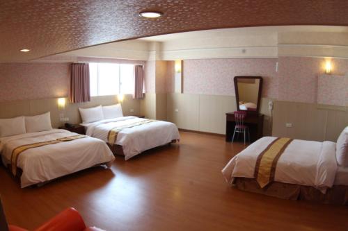 Long Siang Hotel in Kaohsiung Long Siang Hotel in Kaohsiung