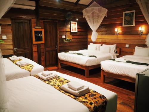ポクサイ ガム リゾート (Phoxay Ngam Resort) in ポーンサヴァン ポクサイ ガム リゾート (Phoxay Ngam Resort) in ポーンサヴァン