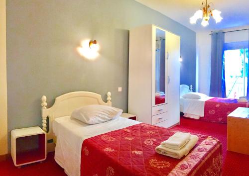 This photo about Hotel Georges shared on HyHotel.com