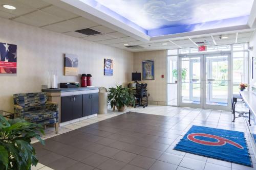 大堂, Motel 6 Milan, OH - Sandusky in 俄亥俄州米蘭 (OH) 大堂, Motel 6 Milan, OH - Sandusky in 俄亥俄州米蘭 (OH)