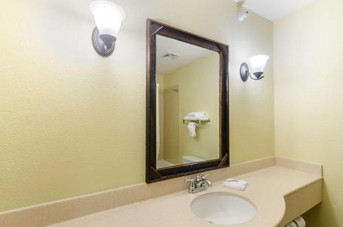 在meiguo.com看到的Motel 6 Park City的介绍图片