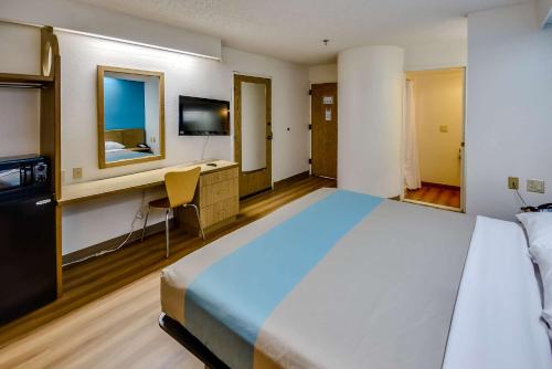 在meiguo.com看到的Motel 6 Katy的介绍图片