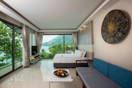 Sunset Beach Club Hotel in Ko Pha-ngan Sunset Beach Club Hotel in Ko Pha-ngan