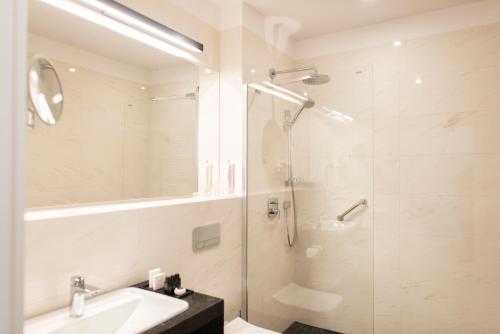 This photo about Hotel Royal & Spa shared on HyHotel.com