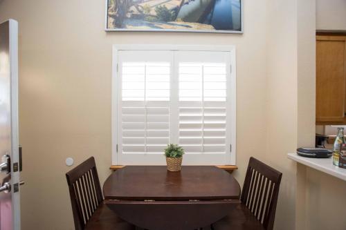 在meiguo.com看到的雷尔雅德公寓 - 市中心的介绍图片