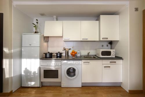 This photo about Bilbao Apartamentos Atxuri shared on HyHotel.com