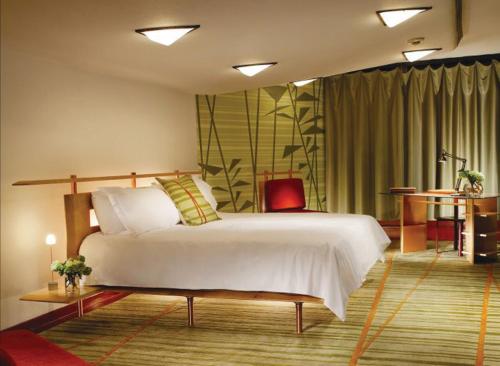 在meiguo.com看到的The Inn at Price Tower的介绍图片