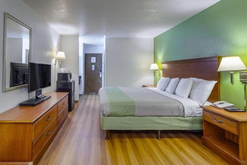 在meiguo.com看到的Motel 6 Marysville South CA的介绍图片