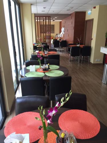 Restaurant, Seaview Holiday Resort in Lantau Island Restaurant, Seaview Holiday Resort in Lantau Island