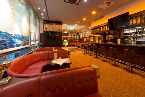 Bar/lounge, Hotel Steglitz International in Steglitz - Zehlendorf Bar/lounge, Hotel Steglitz International in Steglitz - Zehlendorf