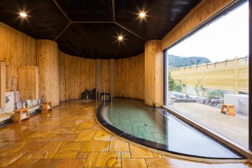 Hot spring bath, Ishinoya Izunagaoka in Izunokuni Hot spring bath, Ishinoya Izunagaoka in Izunokuni