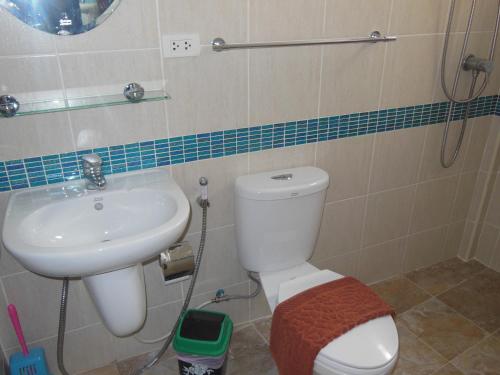 This photo about Boomerang Guesthouse and Bar shared on HyHotel.com