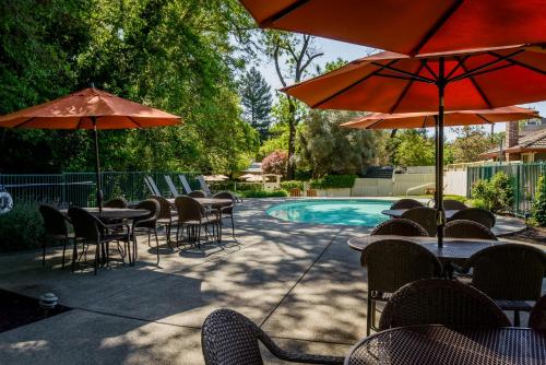 Swimming pool, The Jack London Lodge in Glen Ellen (CA) Swimming pool, The Jack London Lodge in Glen Ellen (CA)