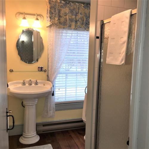 This photo about Schoolmaster's House Bed & Breakfast shared on HyHotel.com