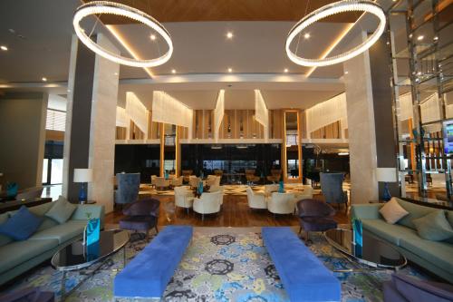 Lobby, Ramada Plaza by Wyndham Konya near Konya Airport Lobby, Ramada Plaza by Wyndham Konya near Konya Airport