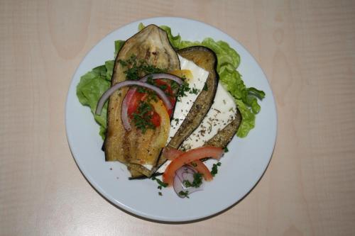 Food and beverages, Residence Universitaire Lanteri in Fontenay-aux-Roses Food and beverages, Residence Universitaire Lanteri in Fontenay-aux-Roses
