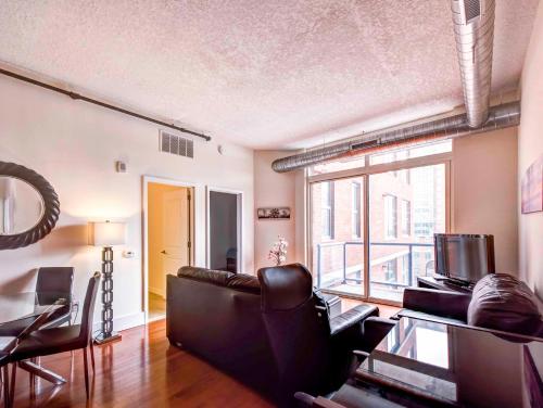 在meiguo.com看到的Pelicanstay near Holland Tunnel的介绍图片