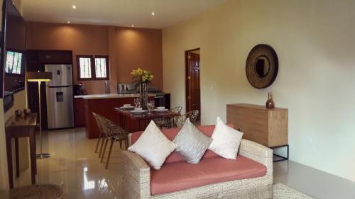 This photo about Paraiso Granada Condominiums shared on HyHotel.com