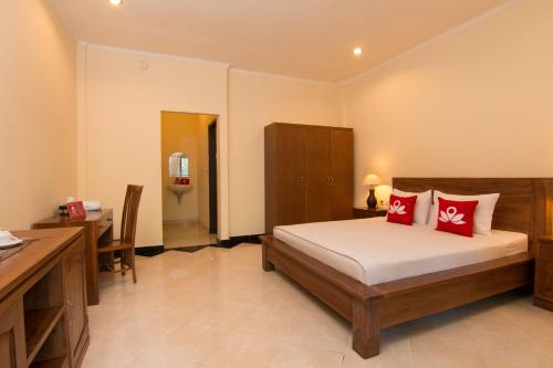 This photo about ZEN Rooms Ubud Jatayu shared on HyHotel.com
