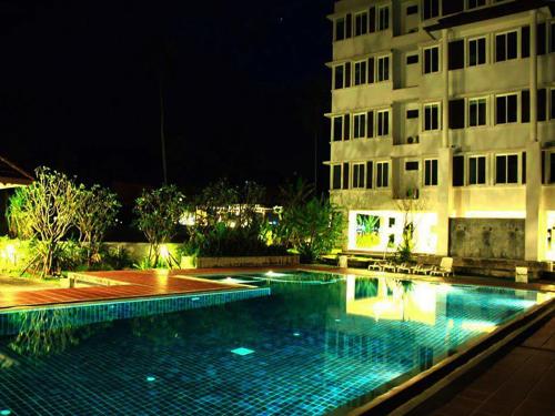 游泳池, 卡農海灘公寓 (Khanom Beach Residence) in 卡農 游泳池, 卡農海灘公寓 (Khanom Beach Residence) in 卡農