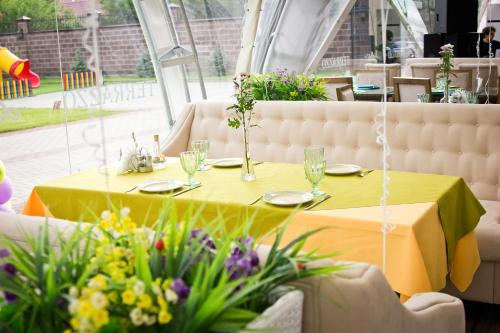 Балкон/тераса, Park Hotel in Караганда Балкон/тераса, Park Hotel in Караганда