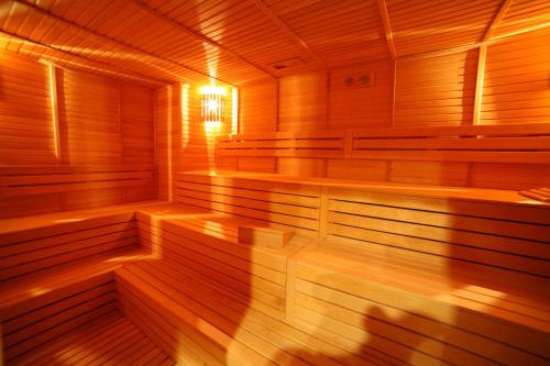 sauna, Ramada Plaza by Wyndham Konya near Konya Airport sauna, Ramada Plaza by Wyndham Konya near Konya Airport