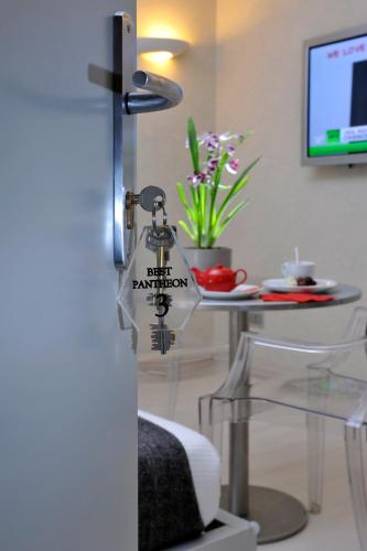 This photo about B&B Best Pantheon shared on HyHotel.com