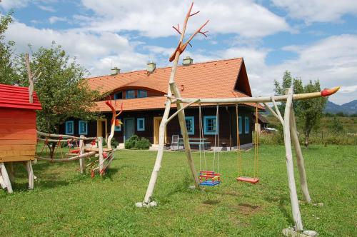 游乐场所, Apartmánová chalupa v Dvore u maliara (Apartmanova chalupa v Dvore u maliara) in 斯塔理斯莫克卫克 游乐场所, Apartmánová chalupa v Dvore u maliara (Apartmanova chalupa v Dvore u maliara) in 斯塔理斯莫克卫克