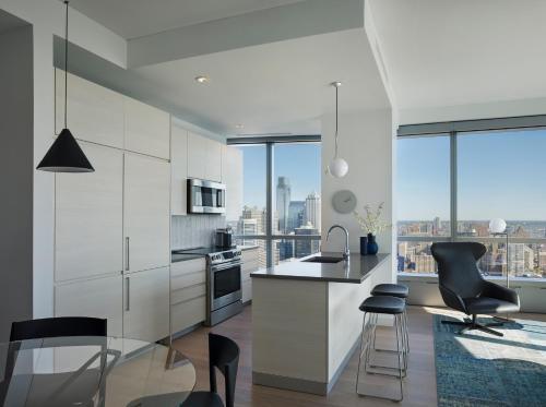 Konyha, AKA University City near Régészeti és Antropológiai Egyetemi Múzeum Konyha, AKA University City near Régészeti és Antropológiai Egyetemi Múzeum