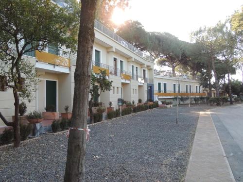 Exterior view, Hotel Zeus in Pompei Exterior view, Hotel Zeus in Pompei