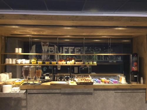 This photo about Ibis Budget Valencia Aeropuerto shared on HyHotel.com